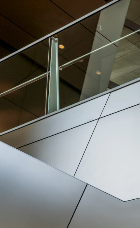 Aluminum railing on side of house